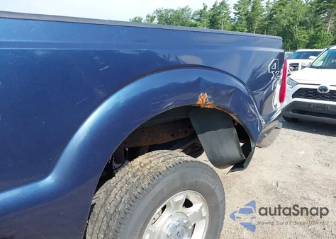 2014 Ford F-250 Xlt из США, поврежденный, VIN 1FTBF2B63EEB15853